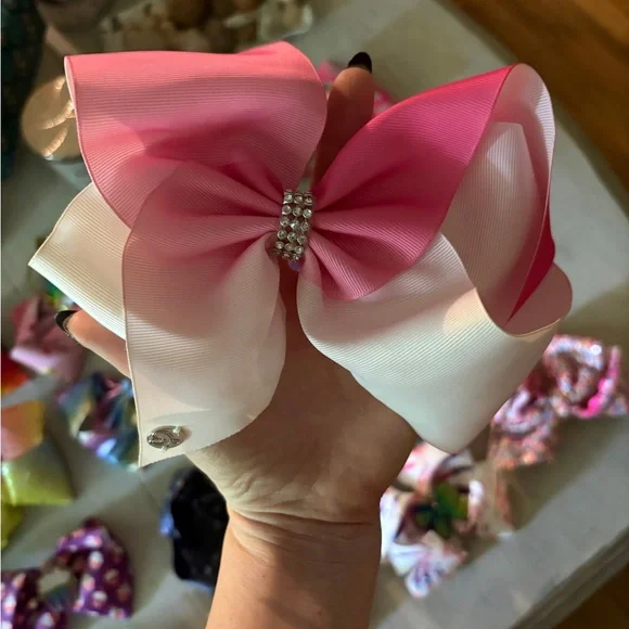JoJo Siwa bow collection (18) BIG bows